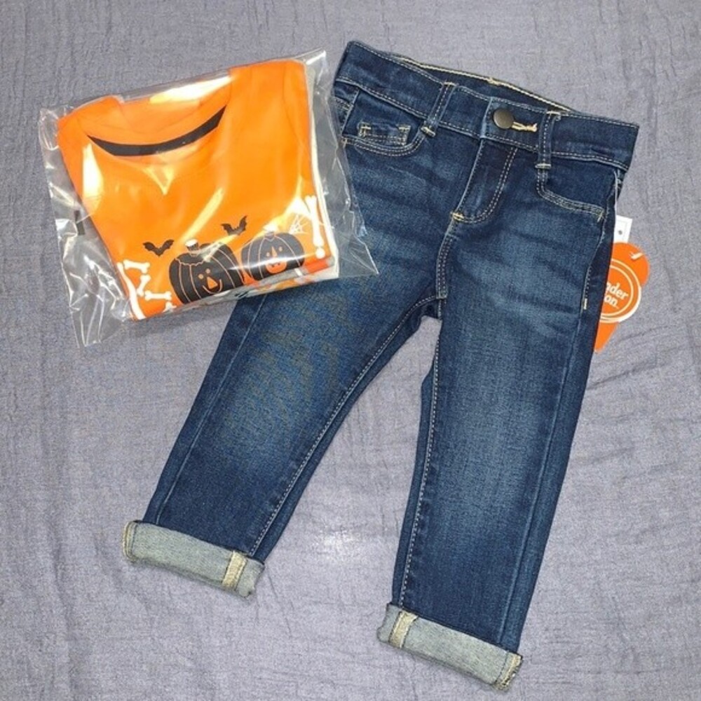 X4 pc set for baby girl, size 12 months Halloween